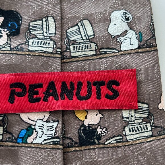 Peanuts Mens Silk Neck Tie Office Coffee Break Brown USA Snoopy Gang Characters - Picture 5 of 14